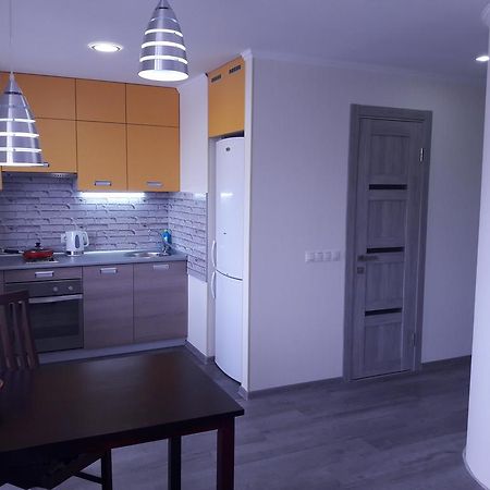 Appartement Apartmens Near Metalist à Kharkiv Extérieur photo